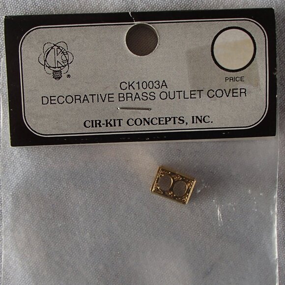 Cir-Kit 1003A Decorative  Brass Outlet Cover: Dollhouse Miniatures 1:12 Scale - Picture 7 of 7